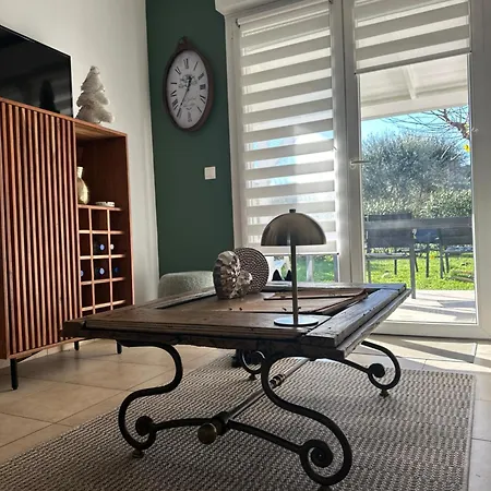 Mini 3 Etoiles بيت للعطل سيرفيون