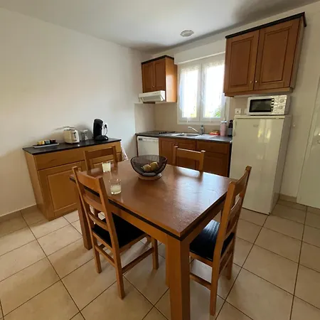 Mini 3 Etoiles * Cervione